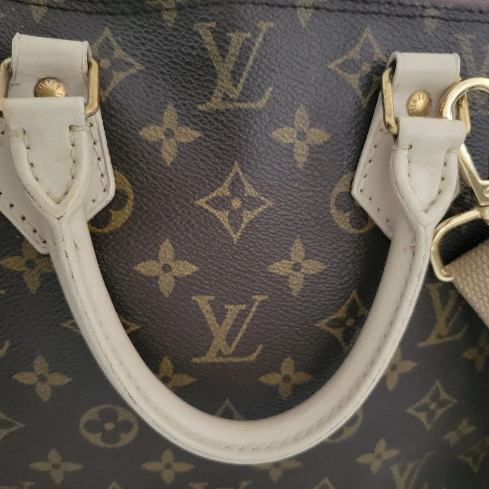 Louis Vuitton Monogram Canvas Alma Crossbody Bag with Cream Trim and Beige Strap